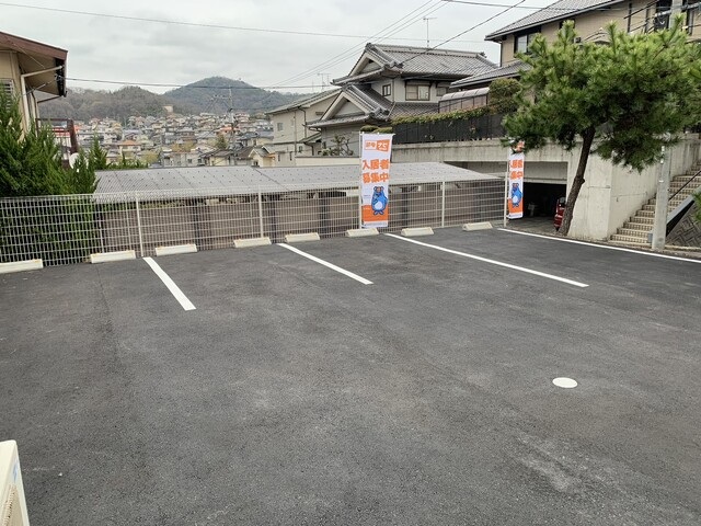 駐車場　駐車場