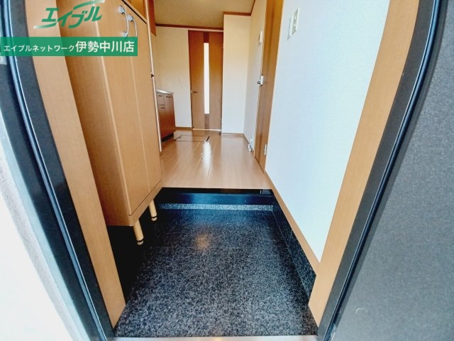 玄関　反転タイプ参考写真