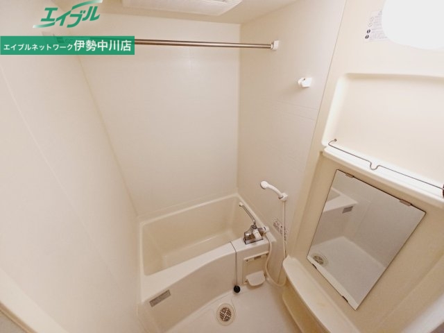 バス・シャワールーム　反転タイプ参考写真