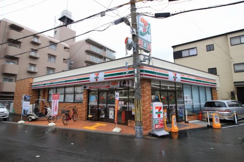 コンビニ　セブンイレブン 大阪上新庄3丁目店（コンビニ）まで1339m