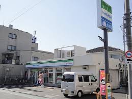 コンビニ　ファミリーマート 練馬大泉小学校北店（コンビニ）まで547m