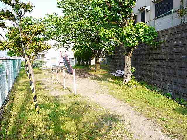 公園　九条薬師寺荘園みはらし公園（公園）まで469m