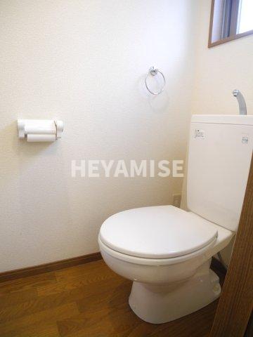 トイレ　※反転間取りの別のお部屋の画像です※