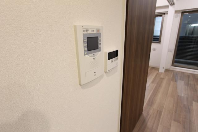 セキュリティ　モニター付きインターホンです