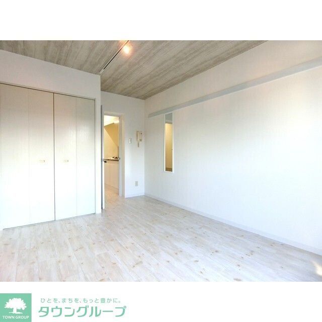 居室・リビング　※別部屋参考写真です