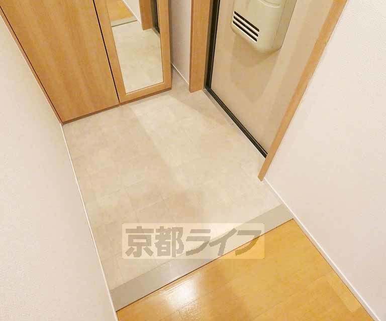 玄関　すっきりとした玄関です。