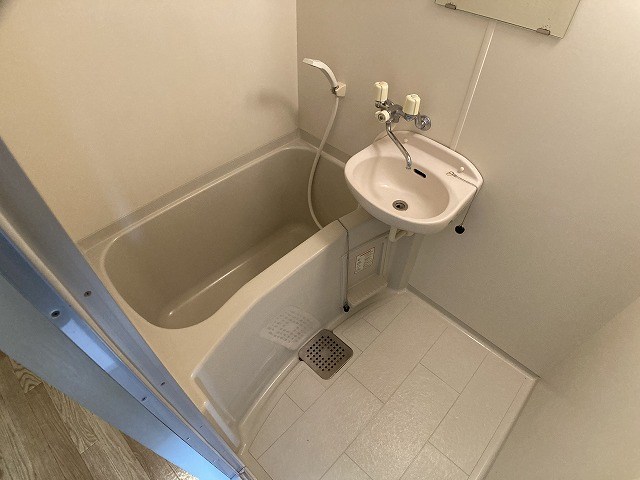 バス・シャワールーム　同タイプ別部屋
