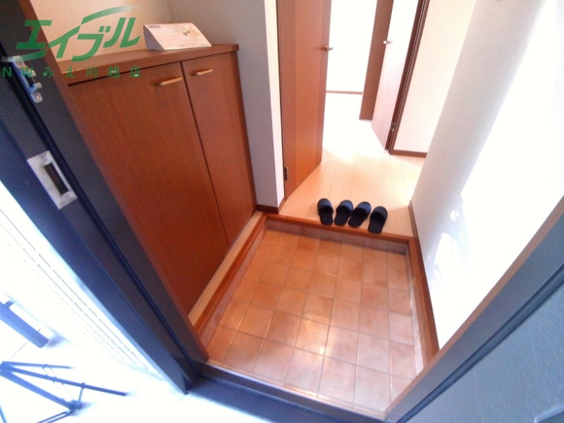 玄関　別部屋参考写真です