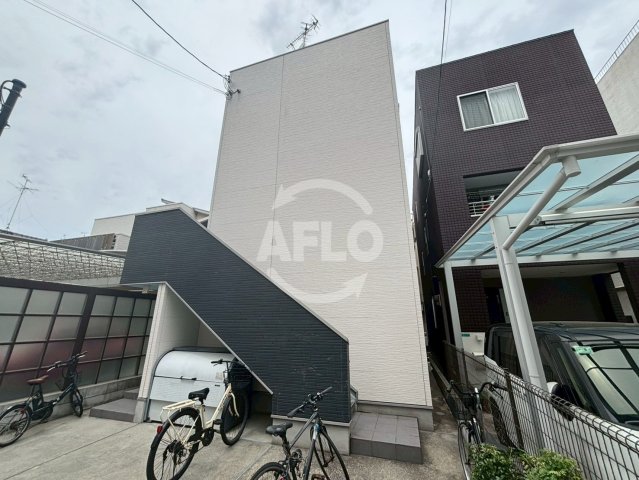 建物外観　LORE　外観