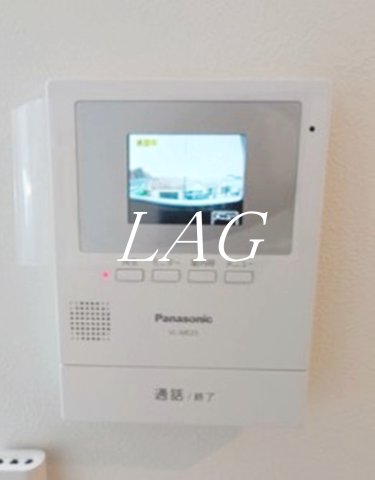 セキュリティ　モニター付きインターフォンです。（同仕様設備です）