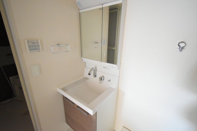 洗面設備　同タイプ参考写真