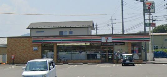 コンビニ　セブンイレブン 増穂長沢店（コンビニ）まで617m