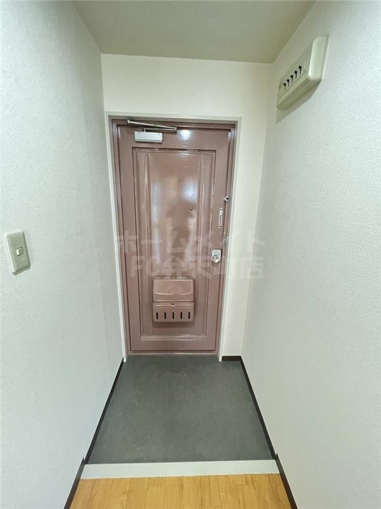 玄関　明るい玄関です