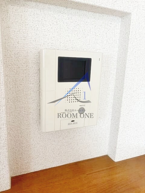 セキュリティ　モニター付きインターホンです。