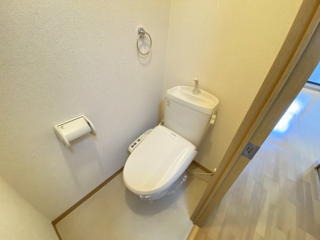 トイレ　下駄箱
