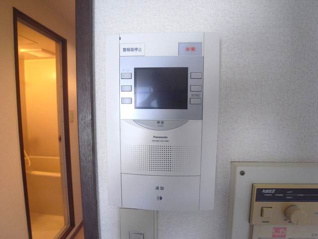 セキュリティ　モニターで来客を確認できます