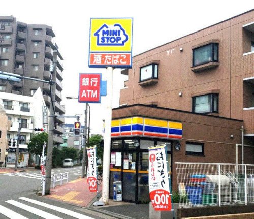 コンビニ　ミニストップ 狛江和泉本町店（コンビニ）まで710m