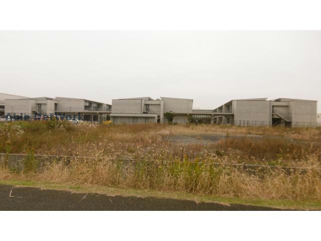 中学校　鈴鹿市立神戸中学校（中学校）まで2321m