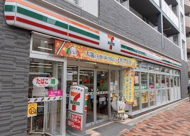 コンビニ　セブンイレブン世田谷上馬5丁目店（コンビニ）まで202m
