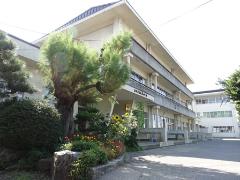 小学校　松本市立筑摩小学校（小学校）まで447m