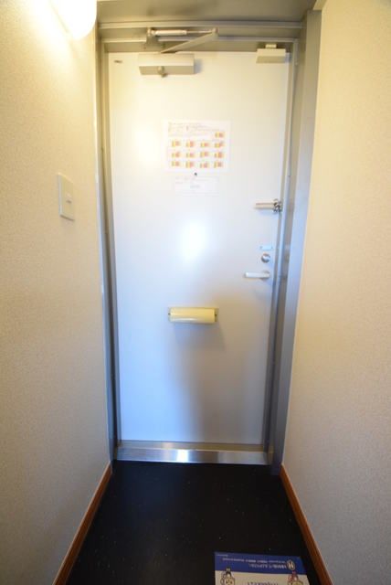 玄関　★見学希望等はタウンハウジング中央林間店までお気軽に♪★