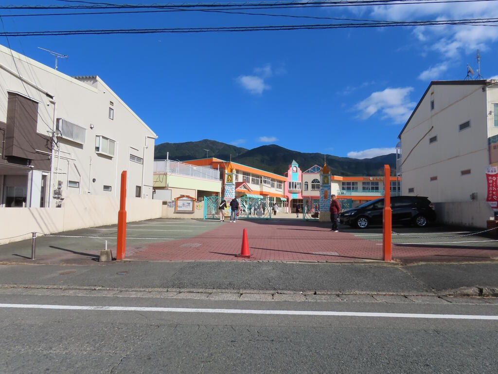 幼稚園・保育園　宇美幼稚園（幼稚園・保育園）まで728m