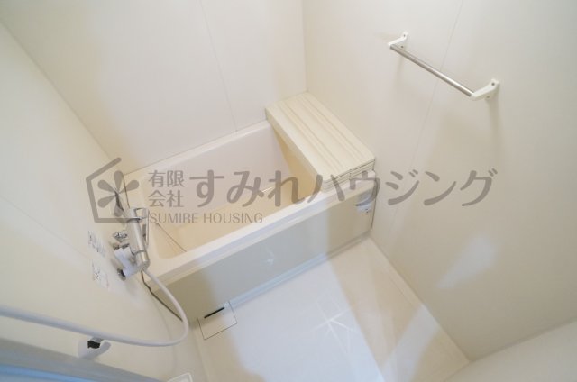 バス・シャワールーム　参考、同建物・反転間取りの号室