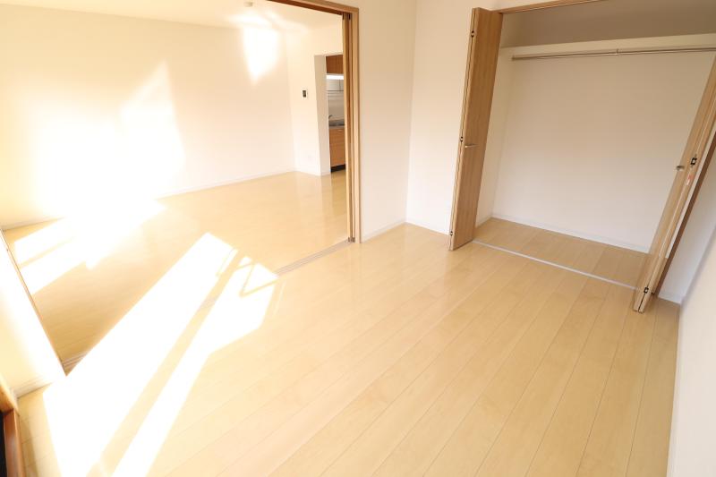 収納　洋室6帖の収納とお部屋