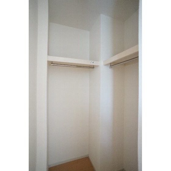 収納　ウォークインクローゼット