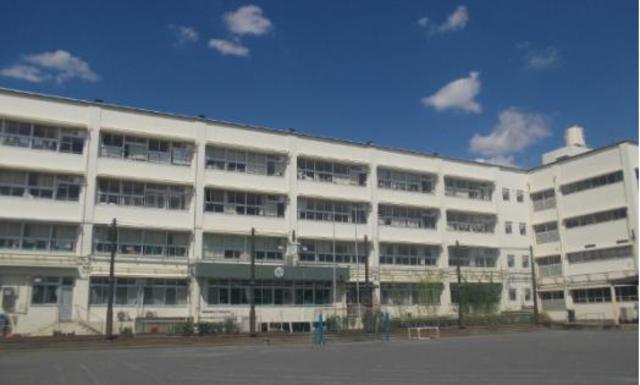 小学校　横浜市立川和小学校（小学校）まで1551m