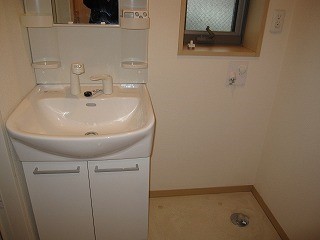 洗面設備　シャワー付き洗面台