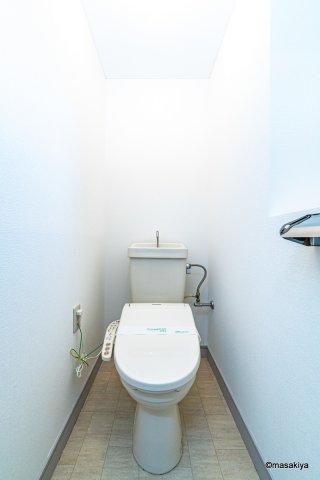 トイレ　トイレ　ウォシュレット付き