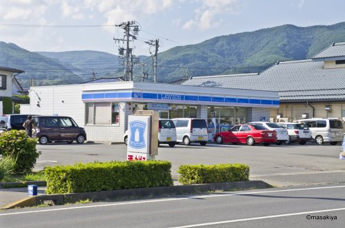 コンビニ　ローソン 長野稲田一丁目店（コンビニ）まで376m