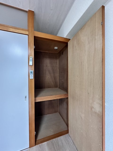 収納　同物件別号室のものです。