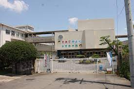 小学校　一宮市立木曽川西小学校（小学校）まで947m