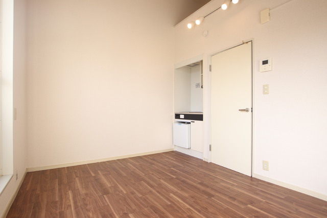 その他部屋・スペース　照明と冷蔵庫は設備ではありません。