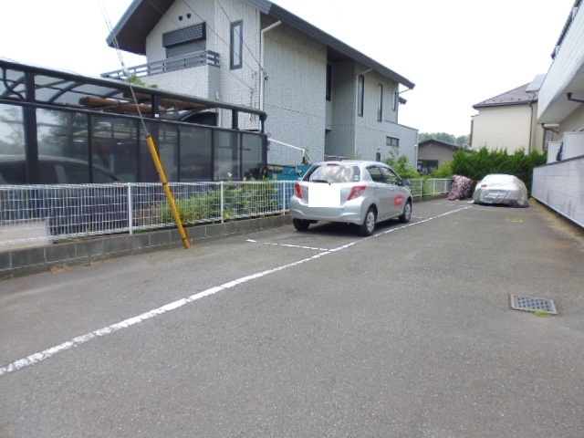 駐車場　駐車場（要空き確認）