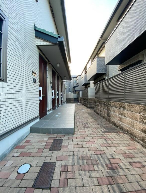 エントランス　建物の内部です