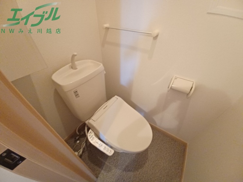 トイレ　同型参考写真