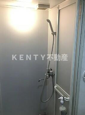 バス・シャワールーム　落ち着いた空間のシャワールームです