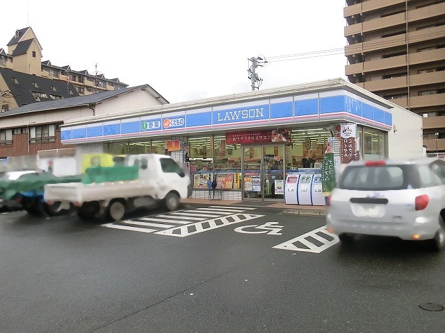 コンビニ　ローソン戸畑中原東3丁目店（コンビニ）まで603m