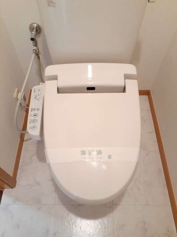 トイレ　図面と現状に相違がある場合には現状を優先