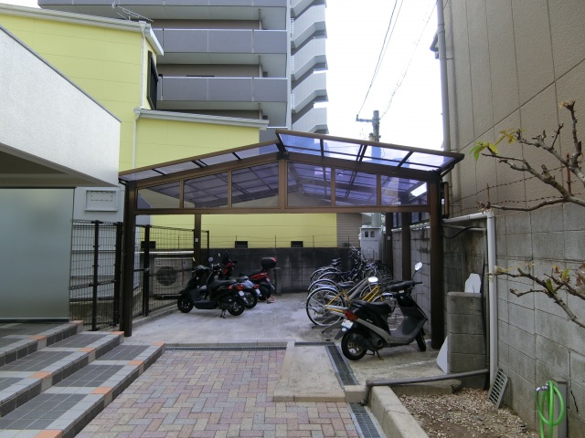 駐車場　駐輪、バイク置き場