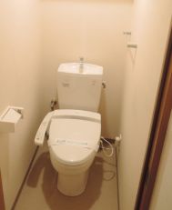 トイレ　ゆったりとした空間のトイレです