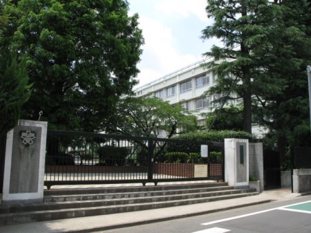 中学校　北区立十条富士見中学校（中学校）まで830m
