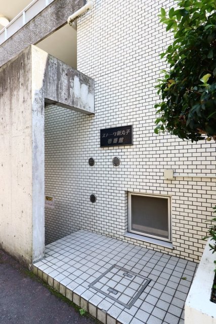 エントランス　建物の内部です