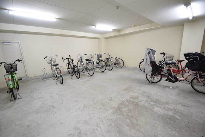 駐車場　駐輪場