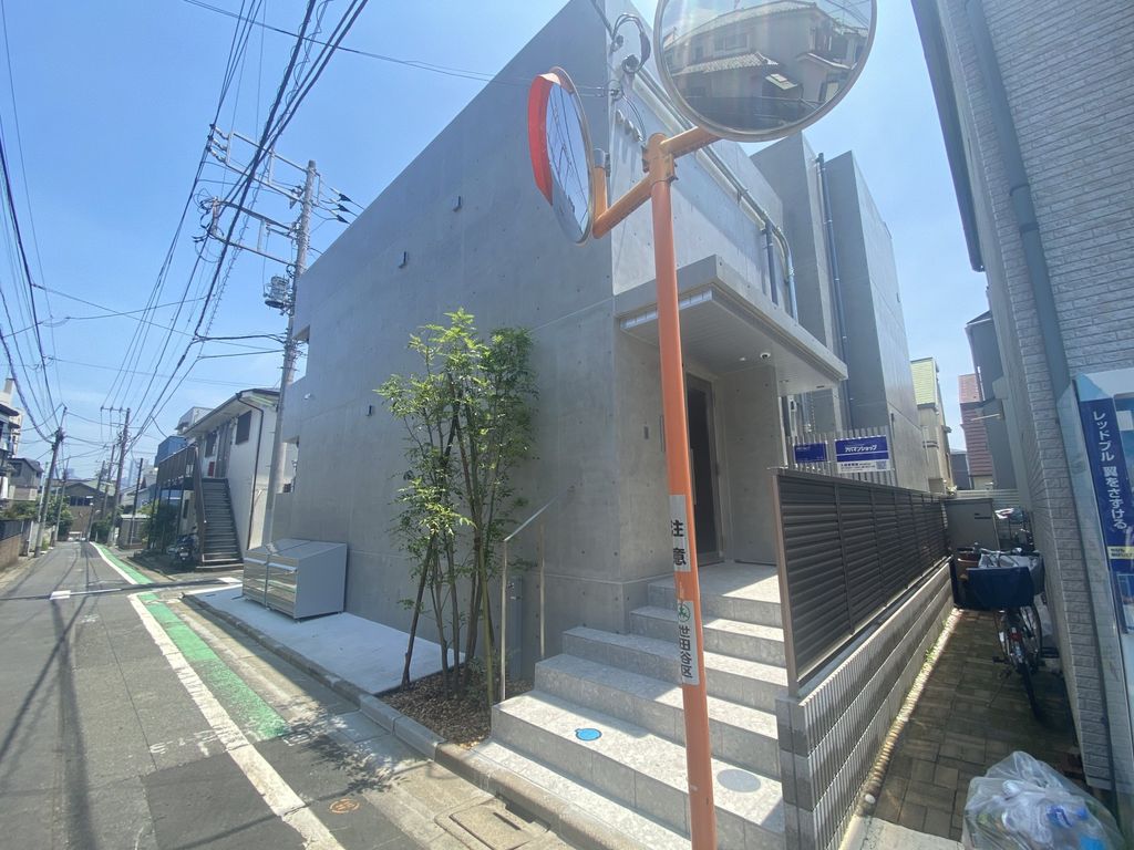 エントランス　外観