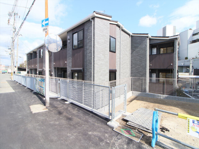 建物外観　2025年2月完成予定