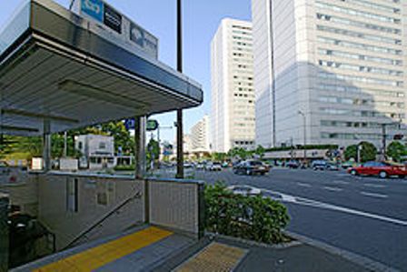 その他　青山一丁目駅（その他）まで375m